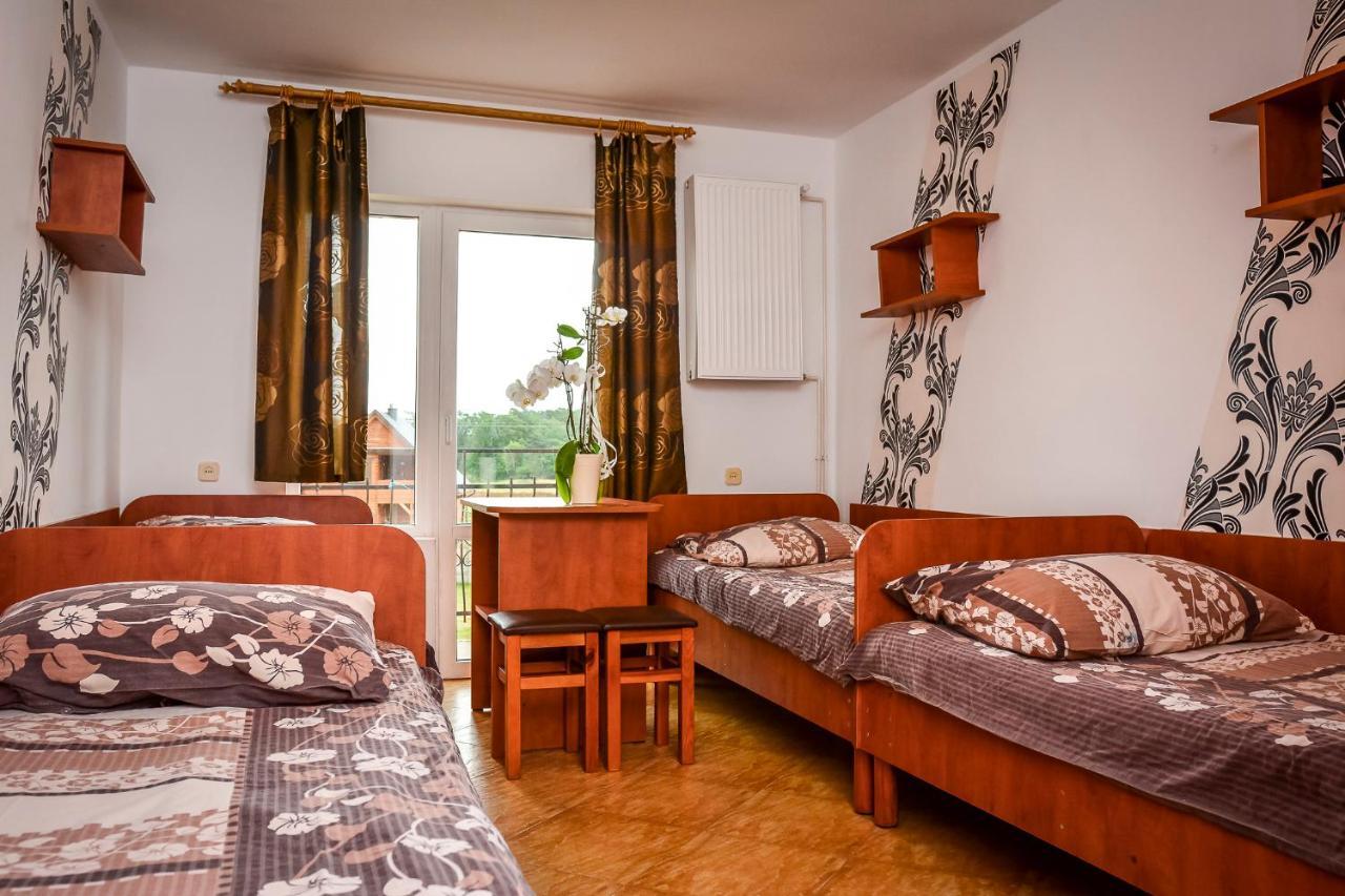 Bed and Breakfast Osrodek Wczasowo-Kolonijny Bazylak Rewal Exterior foto