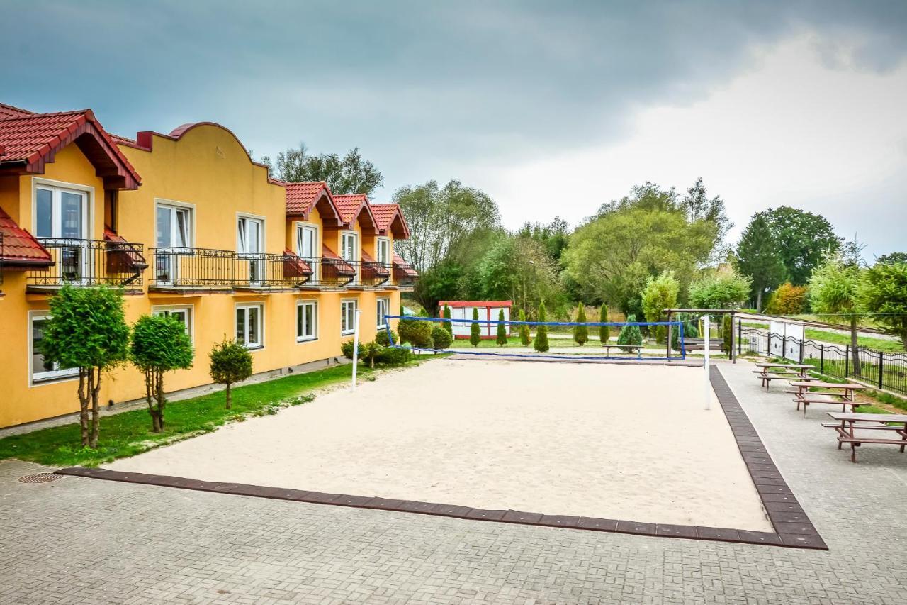 Bed and Breakfast Osrodek Wczasowo-Kolonijny Bazylak Rewal Exterior foto