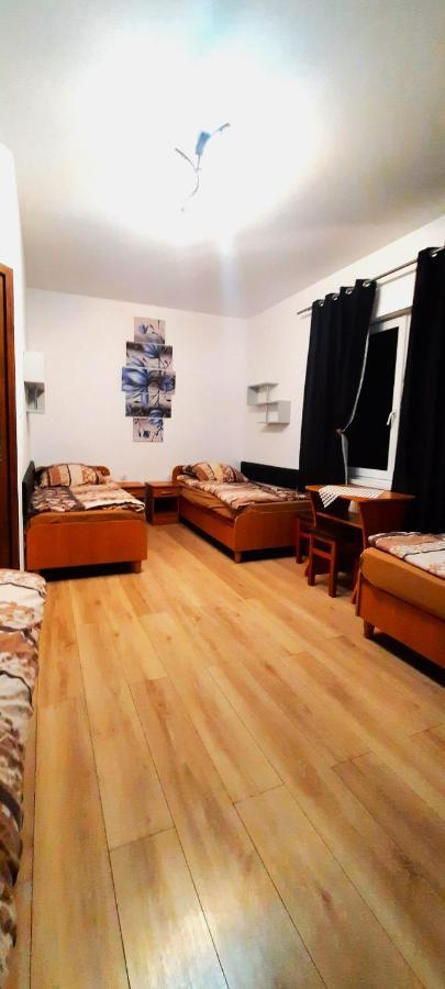 Bed and Breakfast Osrodek Wczasowo-Kolonijny Bazylak Rewal Exterior foto